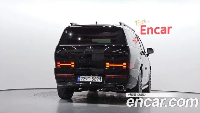 Hyundai Santa Fe 2023 — Photo 4/20