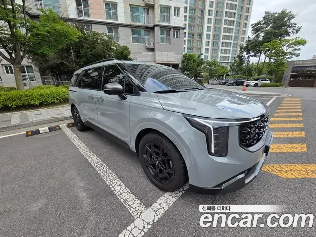 Kia Carnival 2025 — Photo 5/16