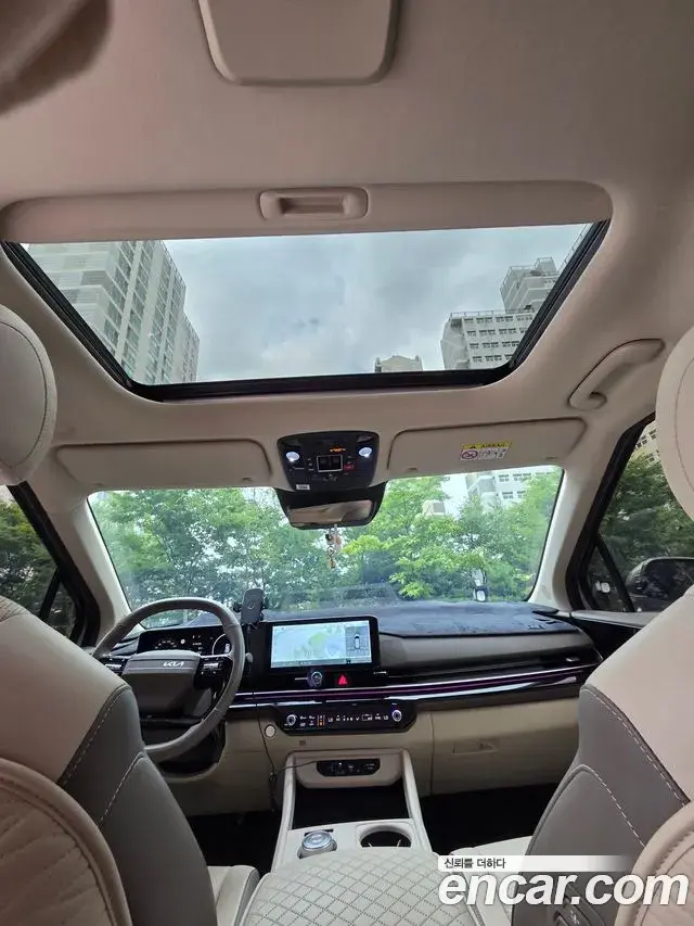 Kia Carnival 2025 — Photo 9/16