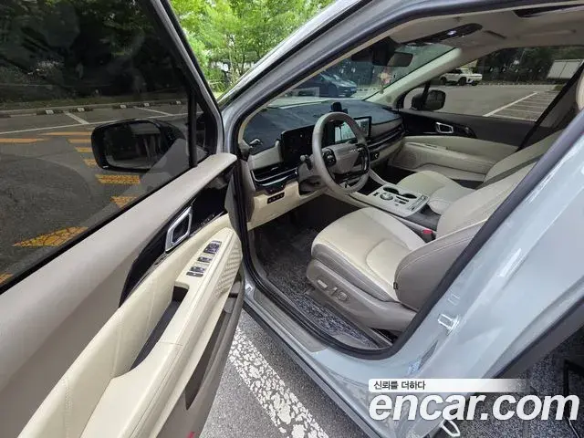 Kia Carnival 2025 — Photo 10/16