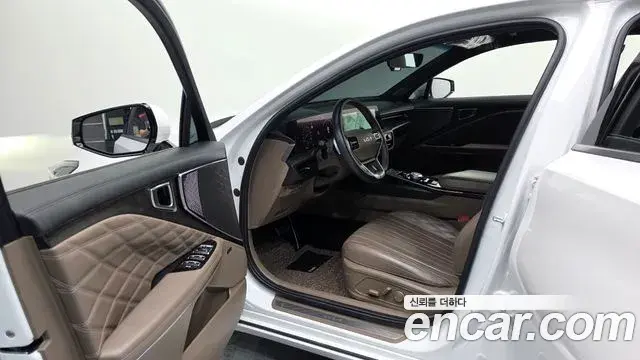 Kia K8 2021 — Şəkil 10/20