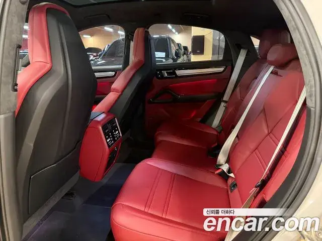 Porsche Cayenne 2023 — Şəkil 16/20