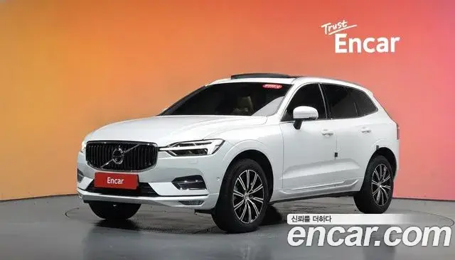 Volvo XC60 2020 — Фото 1/20