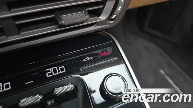 Porsche 911 2021 — Photo 20/20