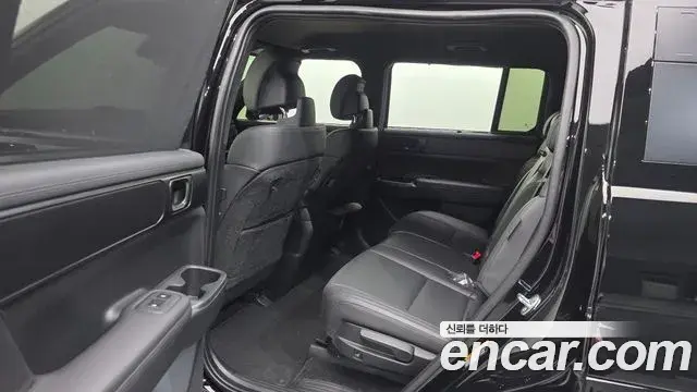 Hyundai Santa Fe 2025 — Photo 16/20