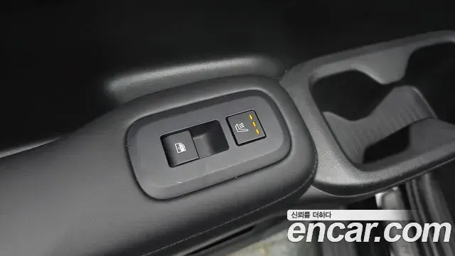 Hyundai Santa Fe 2025 — Photo 17/20