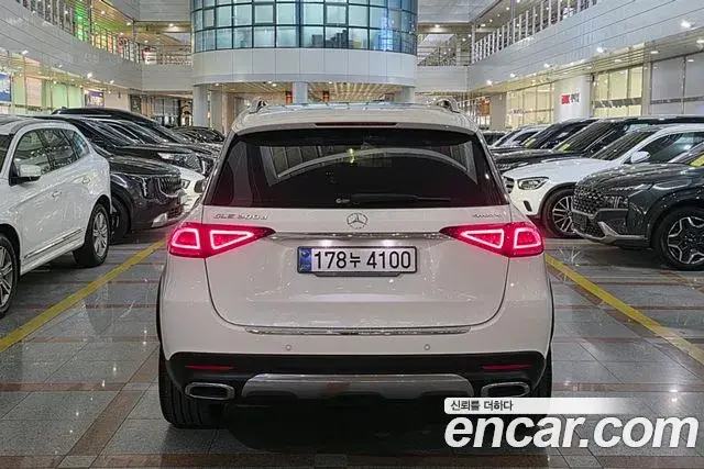 Mercedes-Benz GLE-Class 2021 — Şəkil 3/20