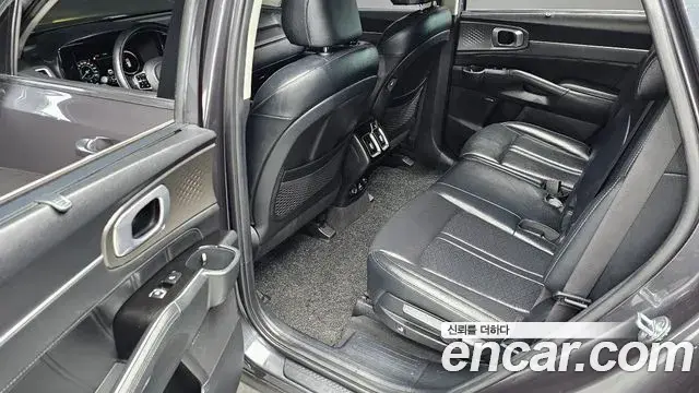 Kia Sorento 2021 — Photo 12/20