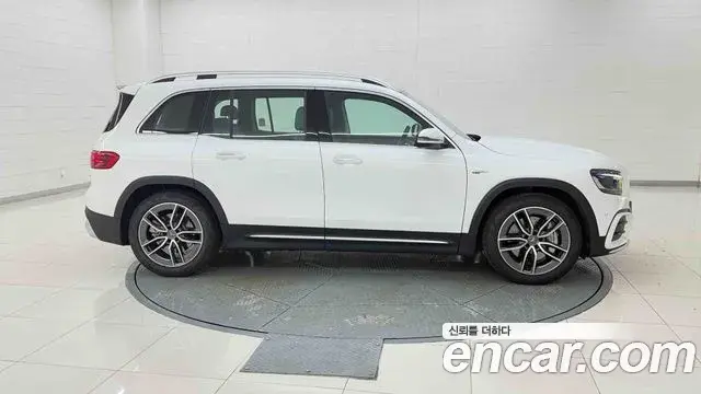 Mercedes-Benz GLB-Class 2026 — Şəkil 6/20