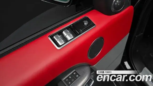 Land Rover Range Rover Sport 2021 — Фото 15/20