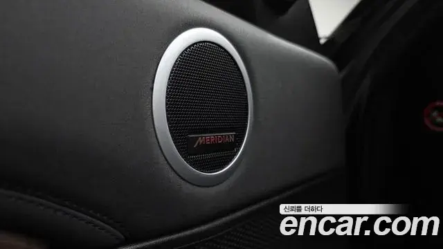 Land Rover Discovery 5 2018 — Şəkil 18/20