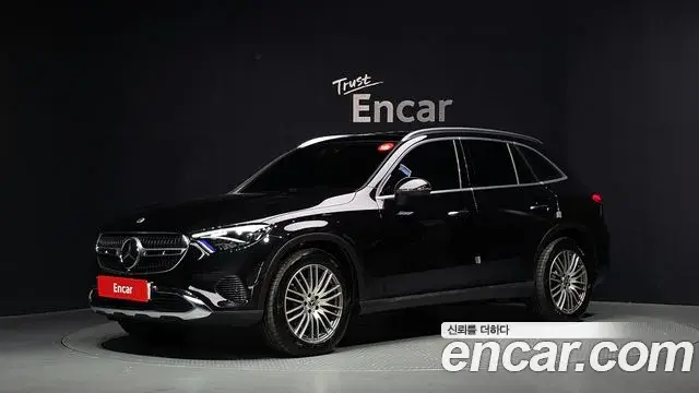 Mercedes-Benz GLC-Class 2026 — Photo 1/20
