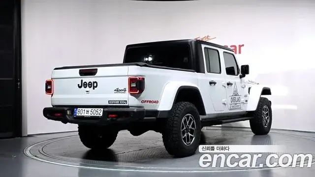 Jeep Gladiator 2025 — Photo 2/20