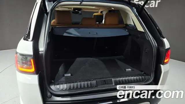 Land Rover Range Rover Sport 2018 — Photo 19/20