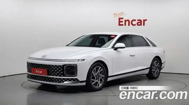 Hyundai Grandeur 2023 — Photo 1/20