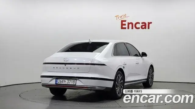 Hyundai Grandeur 2023 — Photo 4/20