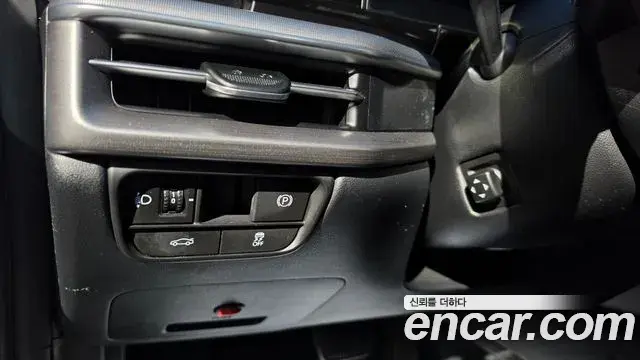 Hyundai Grandeur 2023 — Photo 19/20