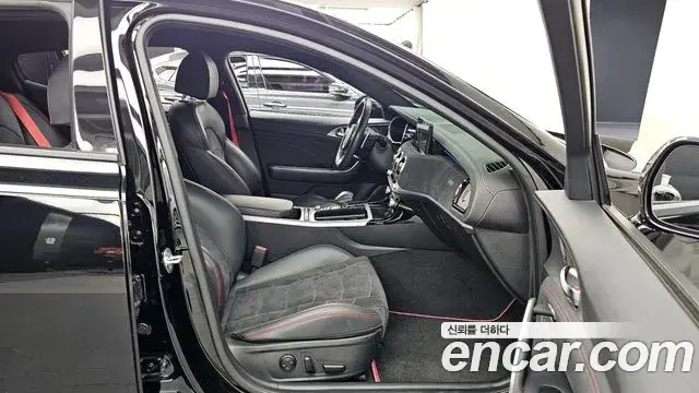 Kia Stinger 2022 — Şəkil 11/20