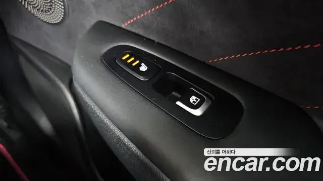 Kia Stinger 2022 — Şəkil 19/20