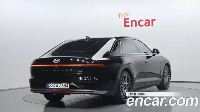 Hyundai Grandeur 2023 — Photo 2/20