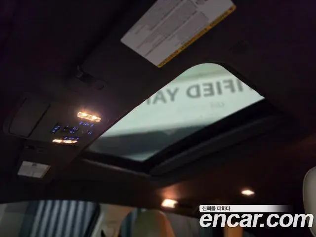 Toyota Sienna 2024 — Photo 17/19