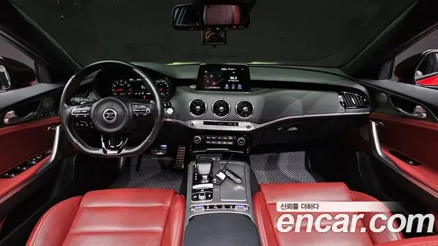 Kia Stinger 2019 — Photo 7/20