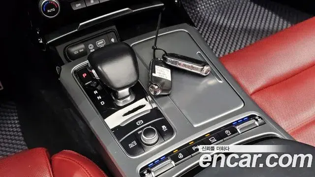 Kia Stinger 2019 — Photo 9/20