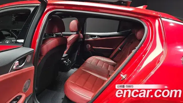 Kia Stinger 2019 — Photo 11/20