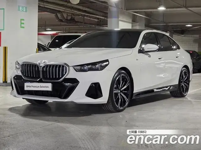 BMW 5 Series 2025 — Şəkil 20/20
