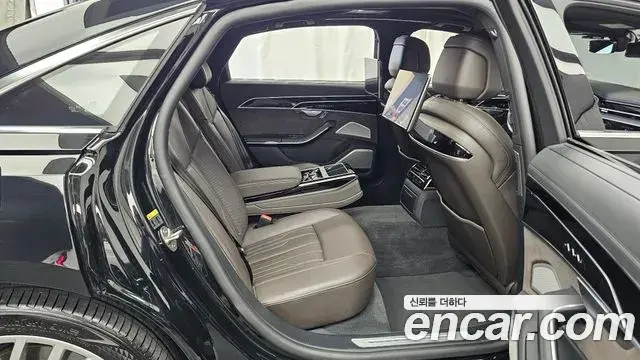 Audi A8 2021 — Şəkil 11/20