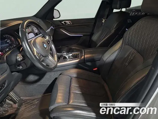 BMW X5 2022 — Photo 8/20