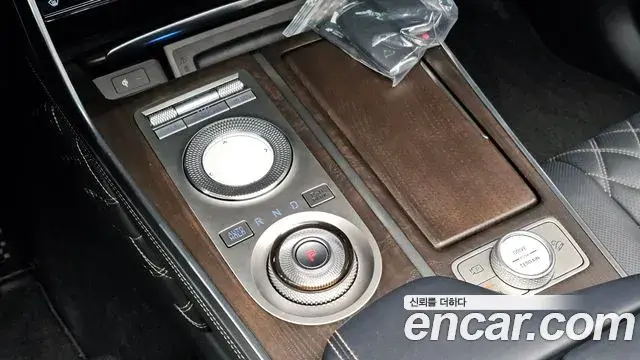 Genesis GV80 2022 — Photo 9/20