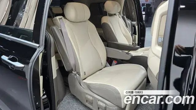 Kia Carnival 2024 — Photo 11/20