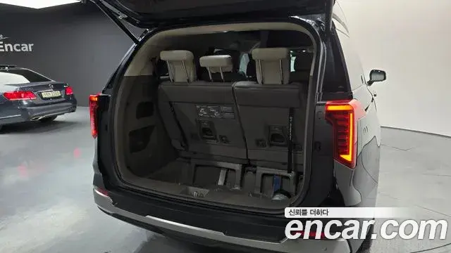 Kia Carnival 2024 — Photo 18/20