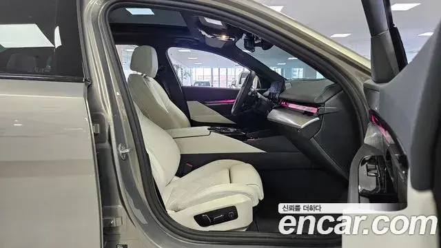 BMW 5 Series 2026 — Şəkil 17/20