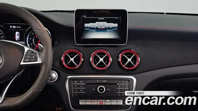 Mercedes-Benz CLA-Class 2018 — Photo 14/20