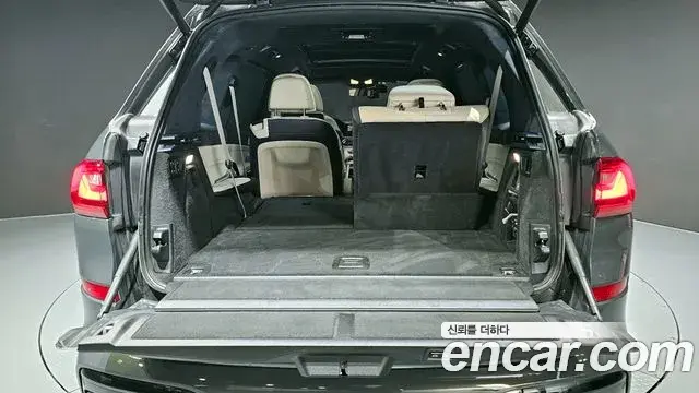 BMW X7 2022 — Photo 20/20