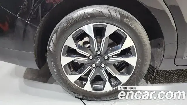 Kia Carnival 2021 — Photo 4/13