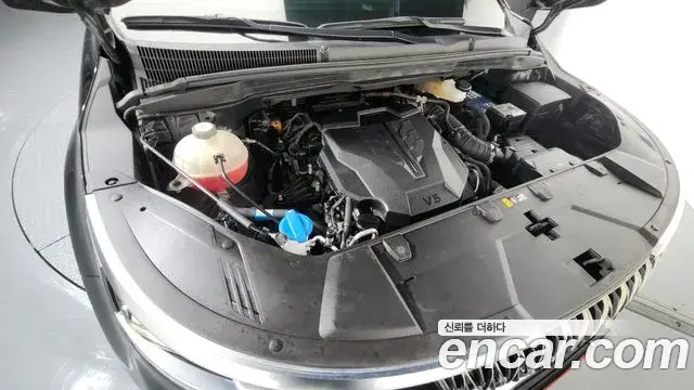 Kia Carnival 2021 — Photo 5/13