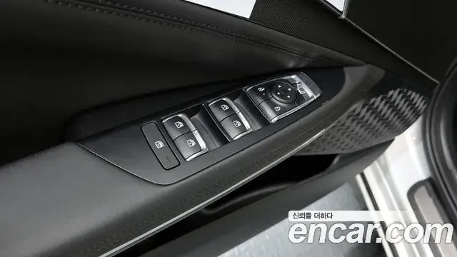 Kia K8 2025 — Photo 11/20