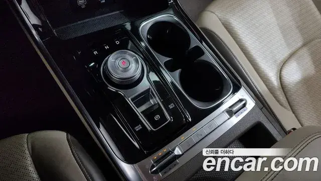 Kia Carnival 2021 — Фото 9/20
