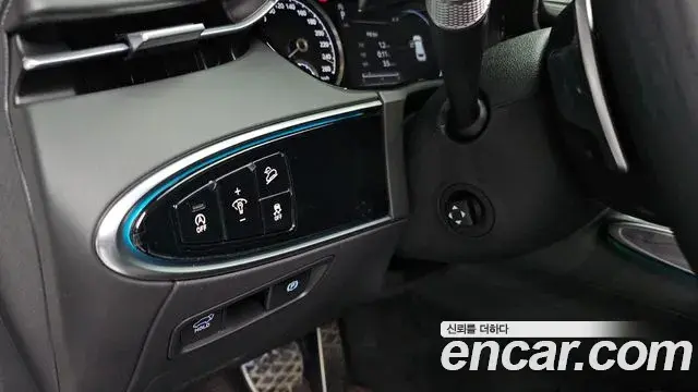 Genesis GV70 2022 — ფოტო 20/20