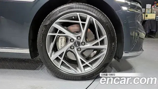 Genesis G90 2022 — Photo 5/20