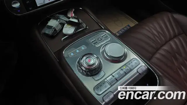 Genesis G90 2022 — Photo 9/20