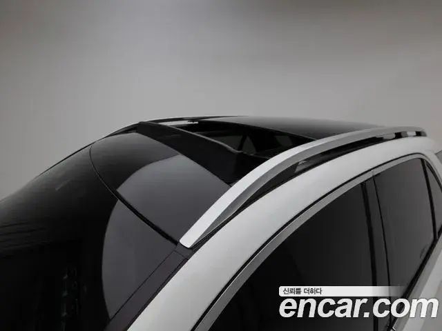 Mercedes-Benz GLE-Class 2025 — Photo 19/20