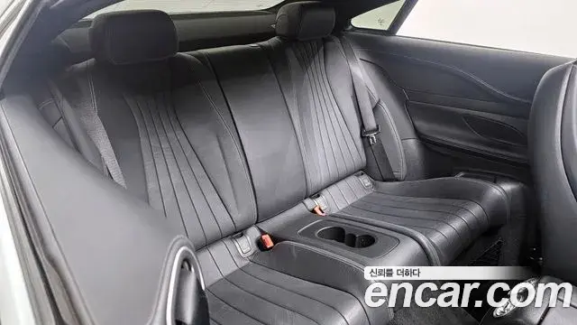 Mercedes-Benz E-Class 2019 — ფოტო 6/20