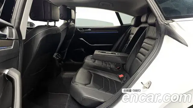 Volkswagen Arteon 2019 — Şəkil 11/20