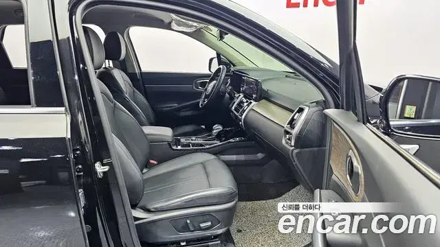 Kia Sorento 2022 — Photo 11/20