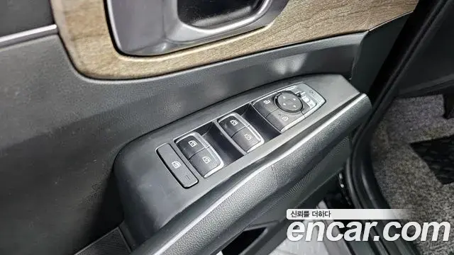 Kia Sorento 2022 — Photo 18/20