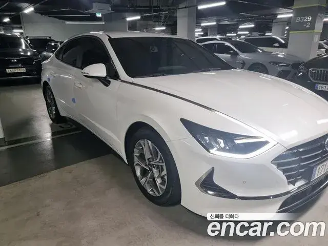 Hyundai Sonata 2021 — Фото 4/20